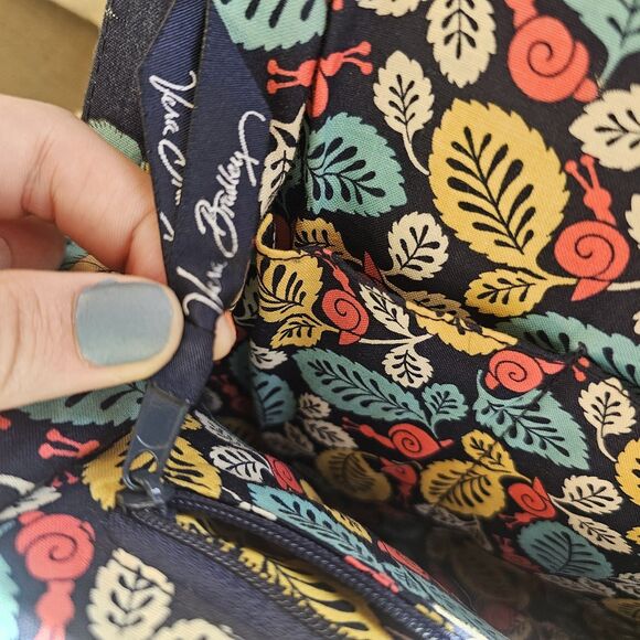 Vera Bradley Happy Snails Quilted Fabric purse Magnetic - Picture 8 of 10